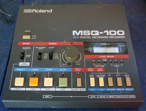 Roland MSQ-100 MIDI Digital Keyboard Recorder - Picture 12 of 12