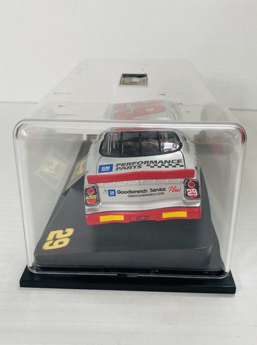 Action 1:24 2001 #29 GOODWRENCH KEVIN HARVICK LOONEY TUNES TAZ DEVIL TASMANIAN - Picture 6 of 14
