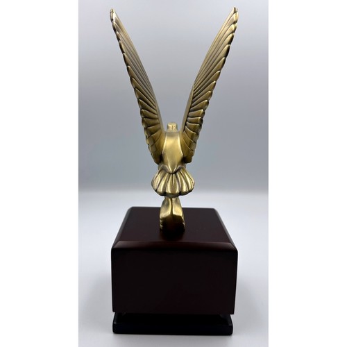 Airflyte Collection Gold Eagle Award Trophy Wood Base 8.75" NIB - Picture 4 of 7
