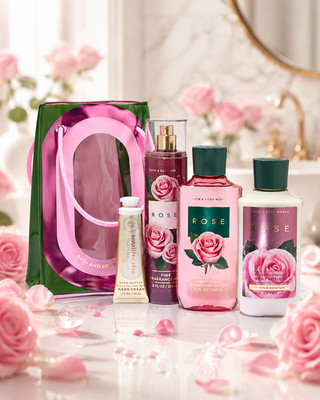 Bath & Body Works Rose 4 Pc Gift Set Body Lotion Shower Gel Mist Hand Cream