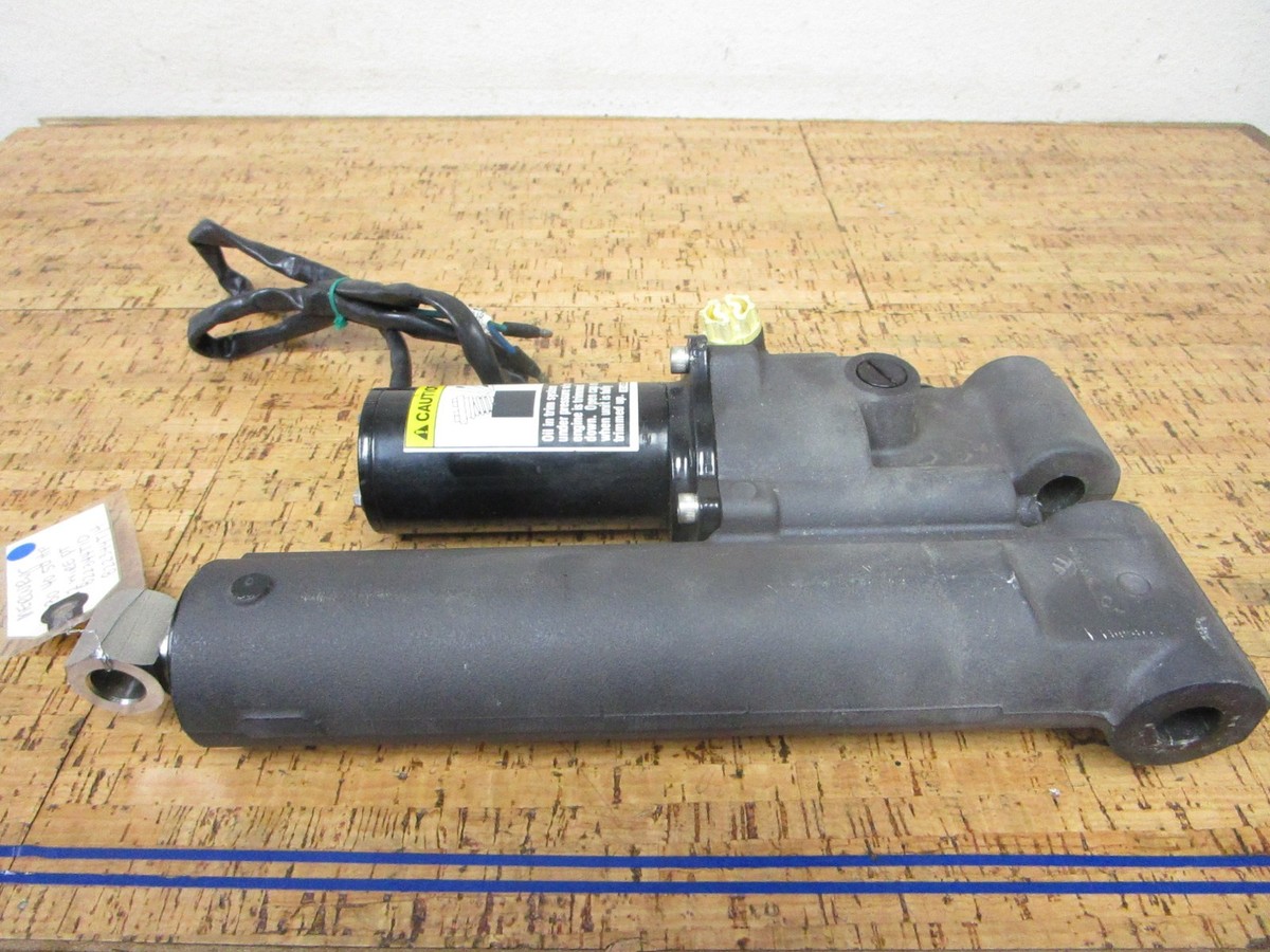 Da7a7250 Mercury 50 HP 3 CYL Power Trim Unit PN 822344t10