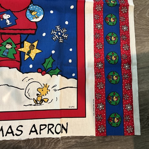 2001 Snoopy Peanuts Red Doghouse Christmas Apron Printed Fabric Panel - Picture 2 of 9