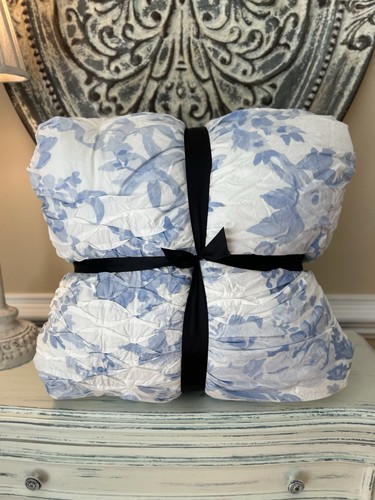Pottery Barn Teen LoveShackFancy Garden Damask Smocked FULL/QUEEN Quilt Blue OB
