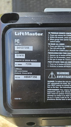 LiftMaster 8160W garage door opener with a P3 motor and Security+ 2.0 technology - Picture 7 of 9