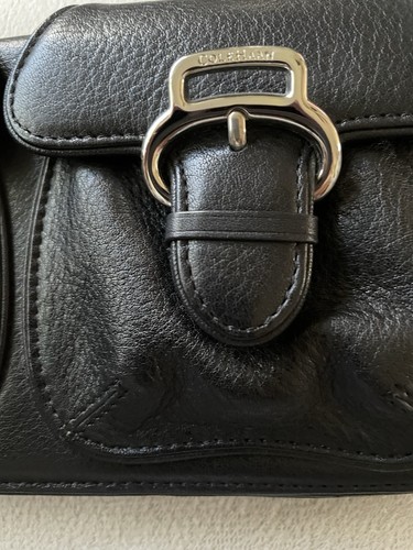 Cole Haan Alexa black Leather Wristlet Multiple Pockets Embossed Logo 4.5 X 8.5 - Picture 2 of 9