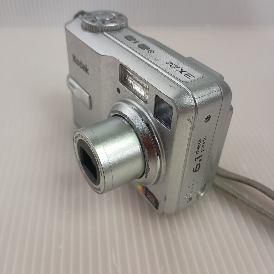 Kodak Digital Camera EasyShare C633 6.1MP Tested and Working With Strap
