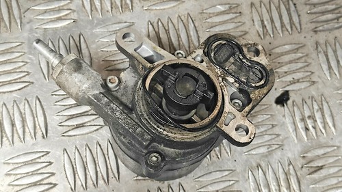 Pompe à vide BOSCH - CITROEN Xsara Picasso 2.0 HDi  - Picture 3 of 3