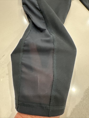 Fabletics Forest Green 3/4 Powerhold Fabric Meshing Accents Leggings Pockets - Picture 2 of 4