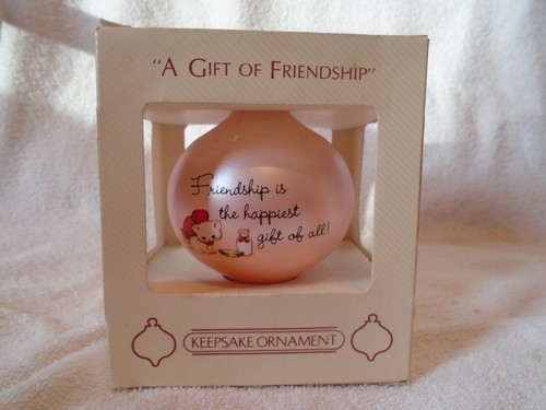 1984 Hallmark Glass ornament a gift of friendship keepsake ornament - Picture 3 of 12
