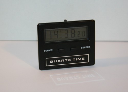 Grundig Satellit 3400 Professional / Quartz-Uhr (schwarz) , inkl.neuer Batterien