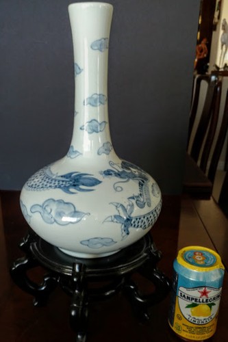 "FRASCO DE DRAGÓN" coreano de principios del siglo XX azul-blanco bajo esmalte "¡Buen estado! - Imagen 4 de 8