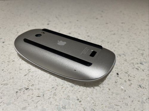 Genuine Apple Wireless Magic Mouse A1296 Bluetooth, Wireless, Multi Touch - Picture 11 of 11