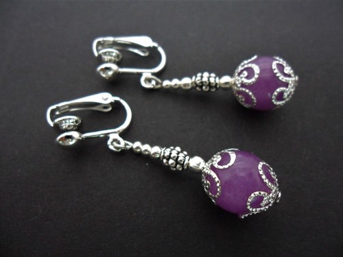 A PAIR OF DANGLY JADE CLIP ON EARRINGS. CHOICE OF COLOURS. NEW. - Picture 16 of 34