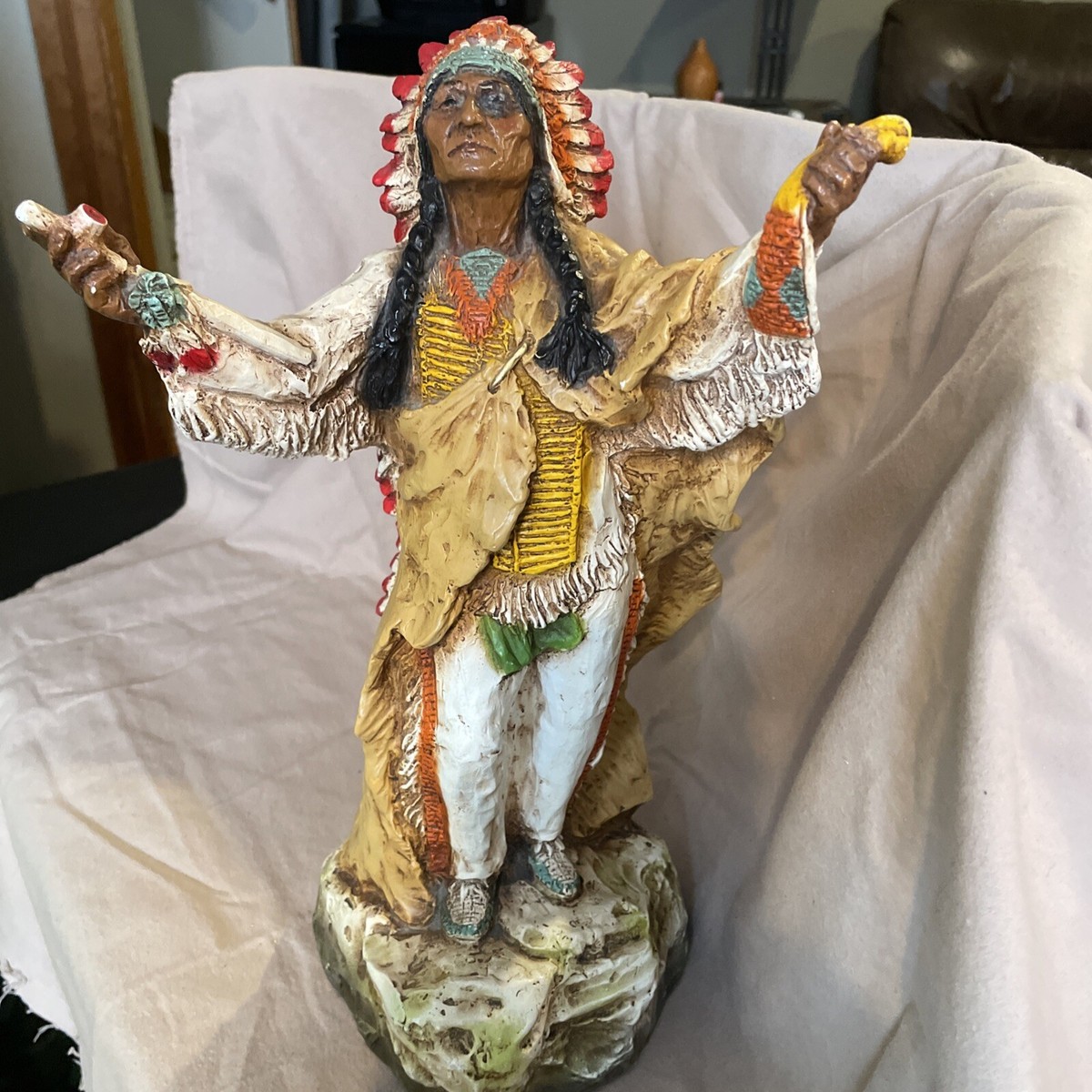 Vintage Native American Chief Universal Statuary Corp 1981