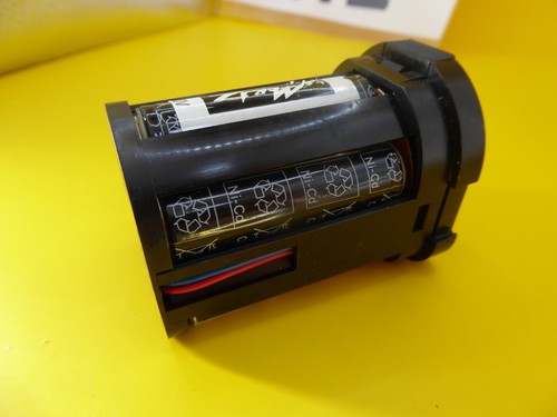 Metz Genuine Metz 45-40 NiCad Battery Pack for 45 60 series Flash - UNTESTED m1 - Afbeelding 1 van 6