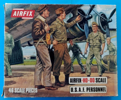 Airfix -COLLECTIBLE BLUEBOX SERIE ON SPRUES - S48 WWII U.S.A.F. Personnel - Imagen 1 de 2