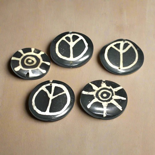 Colgantes planos redondos de hueso 29 mm 10 piezas - Imagen 6 de 8