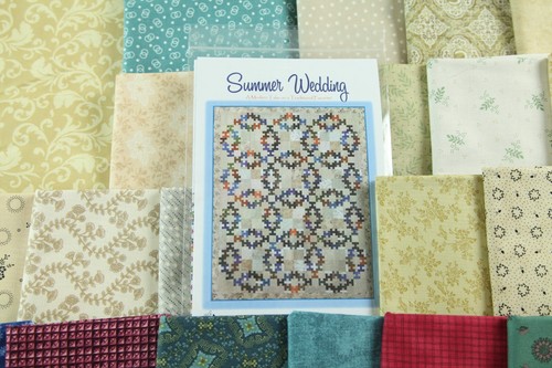 Summer Wedding Ring Quilt Kit 68" x 87" Twin Size Scrappy Fabrics + Backing