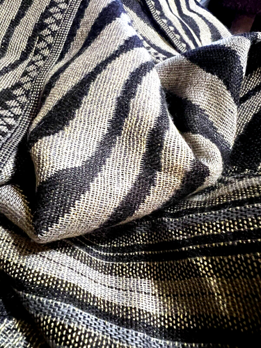 100% Pashmina Scarf/Wrap Black Zebra Stripes Gray/Gold Fringe 72" x 28" Soft - Picture 6 of 15