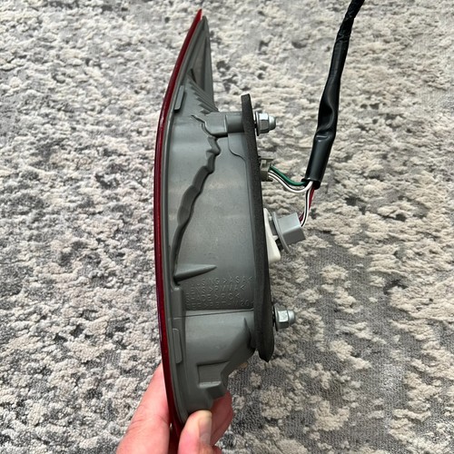 2005-2010 Toyota Avalon Left Driver Side Tail Light Lamp 81580AC030 OEM - Picture 3 of 5