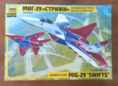 Zvezda 7310 MIG-29 ''Swifts'' Aerobatic Team 1:72 in geöffneter OVP aus Sammlung