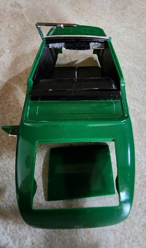JoHan 1/25 scale 1931 Cadillac Coupe model - Partially Built- - 第 8/9 張圖片