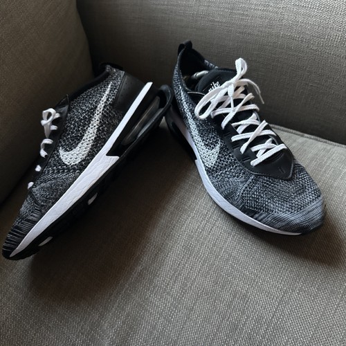 Nike Air Max Flyknit Racer Black & White - 9,5 sehr guter Zustand - leicht - Heritage Style