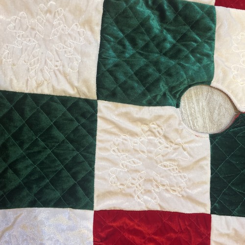 Santa’s Best Weihnachtsbaum Rock 45” Soft Velvet Type Feel Patchwork  - Bild 3 von 14