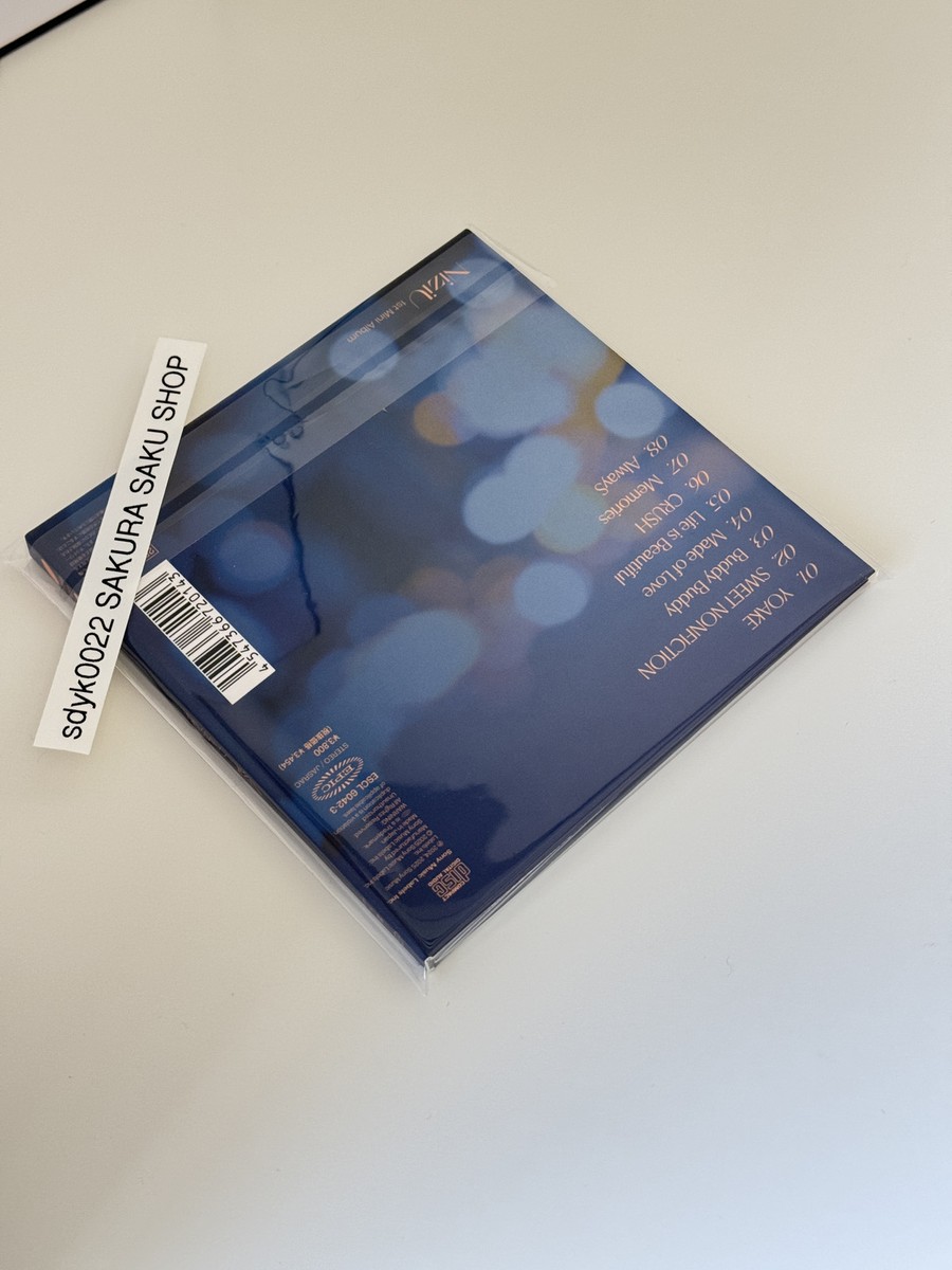 NiziU AWAKE 全員サイン入りCDブックレット NiziU AWAKE JAPAN