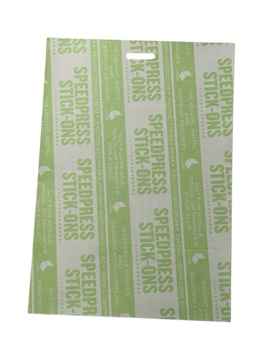 Adesivo Guns N Roses 17/11/17 GNR Pass Axl Rose Speedpress dipendente T Mobile nuovo - Foto 2 di 2