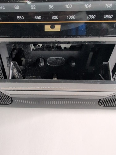 GE 3-5454B Cassette AM FM Radio Bass Boost Boom Box - Picture 18 of 18