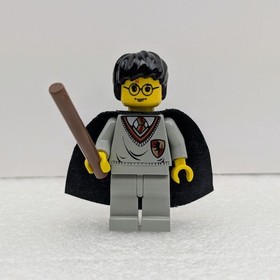 Lego 4721,  Hogwarts Classroom, Harry Potter, 100% complete w/ backdrop & manual