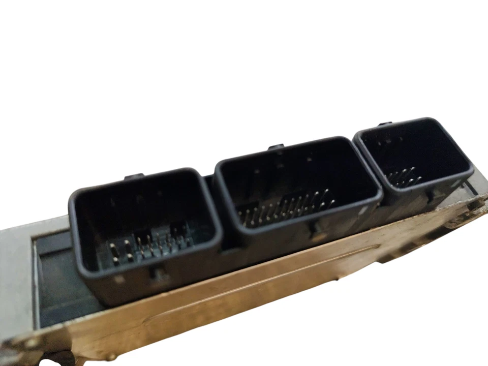 Centralina ECU RENAULT LAGUNA II 1.8 16V 121CV 8200264679  - Immagine 2 di 4