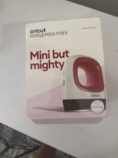 Cricut EasyPress Mini Heat Press for Vinyl Projects Raspberry New In box