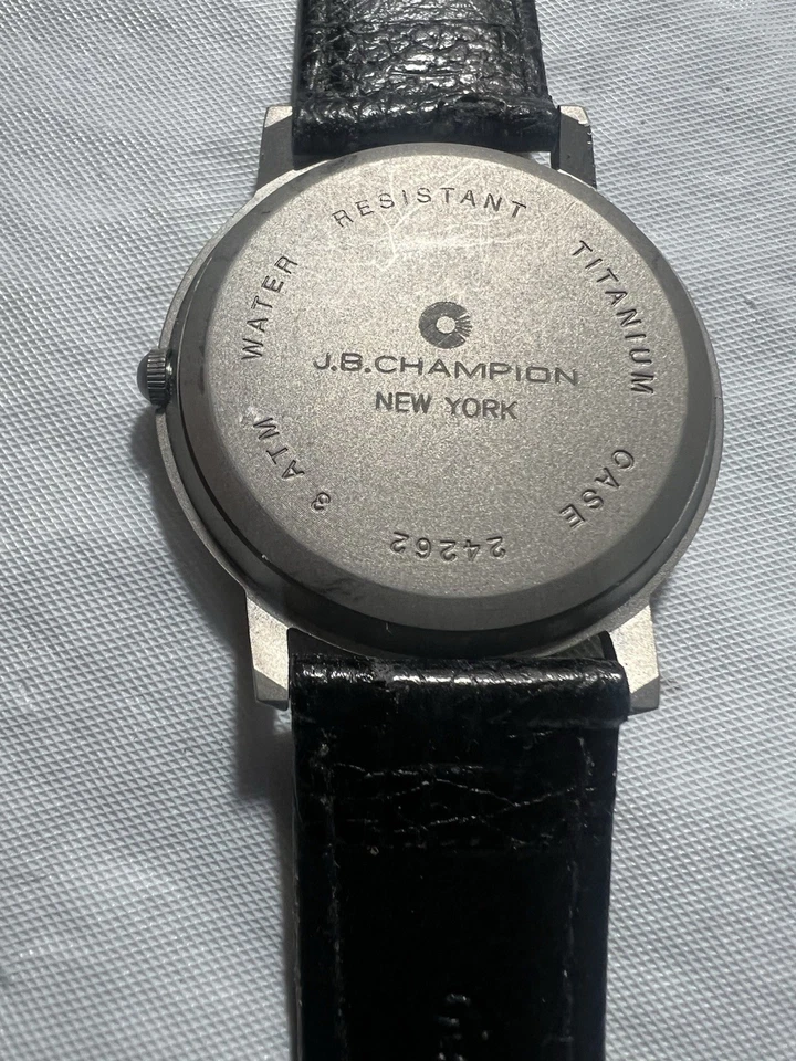 Reloj unisex JB Champion New York titanio, suizo, 35 mm, con resistencia, 24262 Foto 4 de 4
