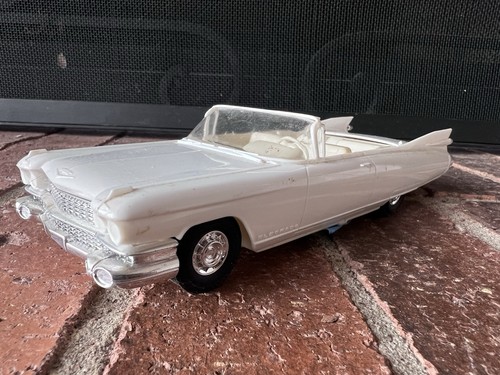 1959 Gm Cadillac SCALE DEALER PROMO Dealership Convertible Eldorado White