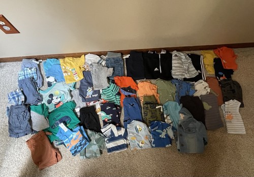 Baby & Kleinkind Kleidung Paket 51 Teile 18 Monate Katze & Jack, Nike, Adidas, & mehr - Bild 1 von 7