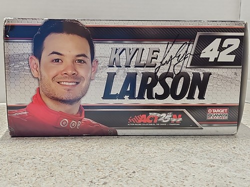 Lionel Action Racing NASCAR Autografiado Kyle Larson 2017 Camaro SS 1:24 Diecast - Imagen 15 de 19