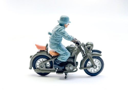 Vintage Britains Deetail 9679 German Army Dispatch rider Motorcycle - Picture 4 of 5