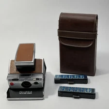 Polaroid SX-70 Land Camera Folding w/Case & Flash Bulbs Untested Brown