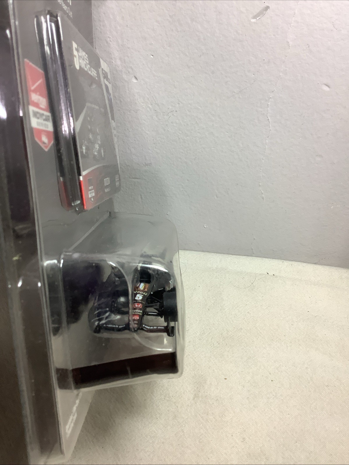 Picture 5 of 9