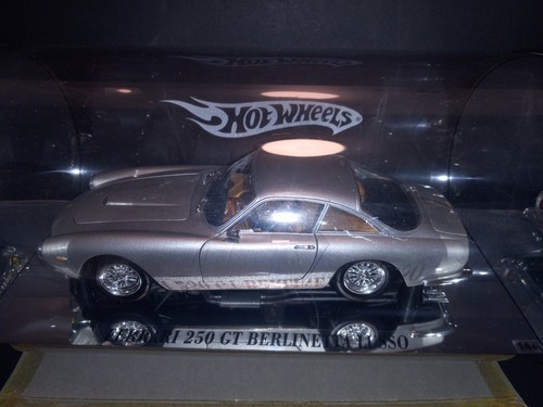 High End Hot Wheels 1/18 Ferrari 250 GT Berlinetta lusso Diecast Car - Picture 2 of 5