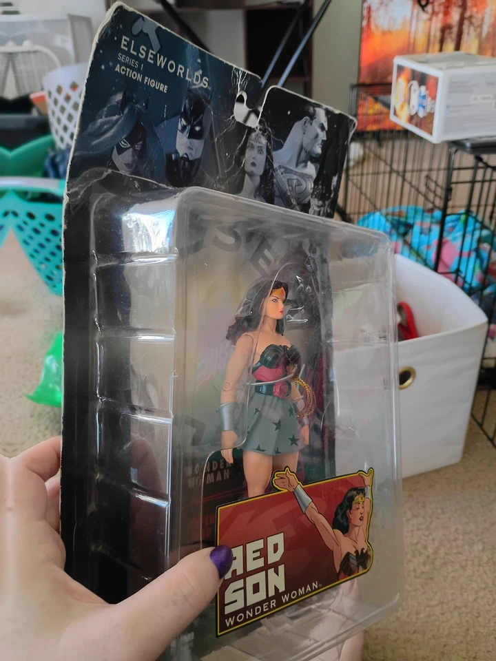 Figura de acción DC Direct Elseworlds Serie 1 Red Son Wonder Woman Foto 4 de 4