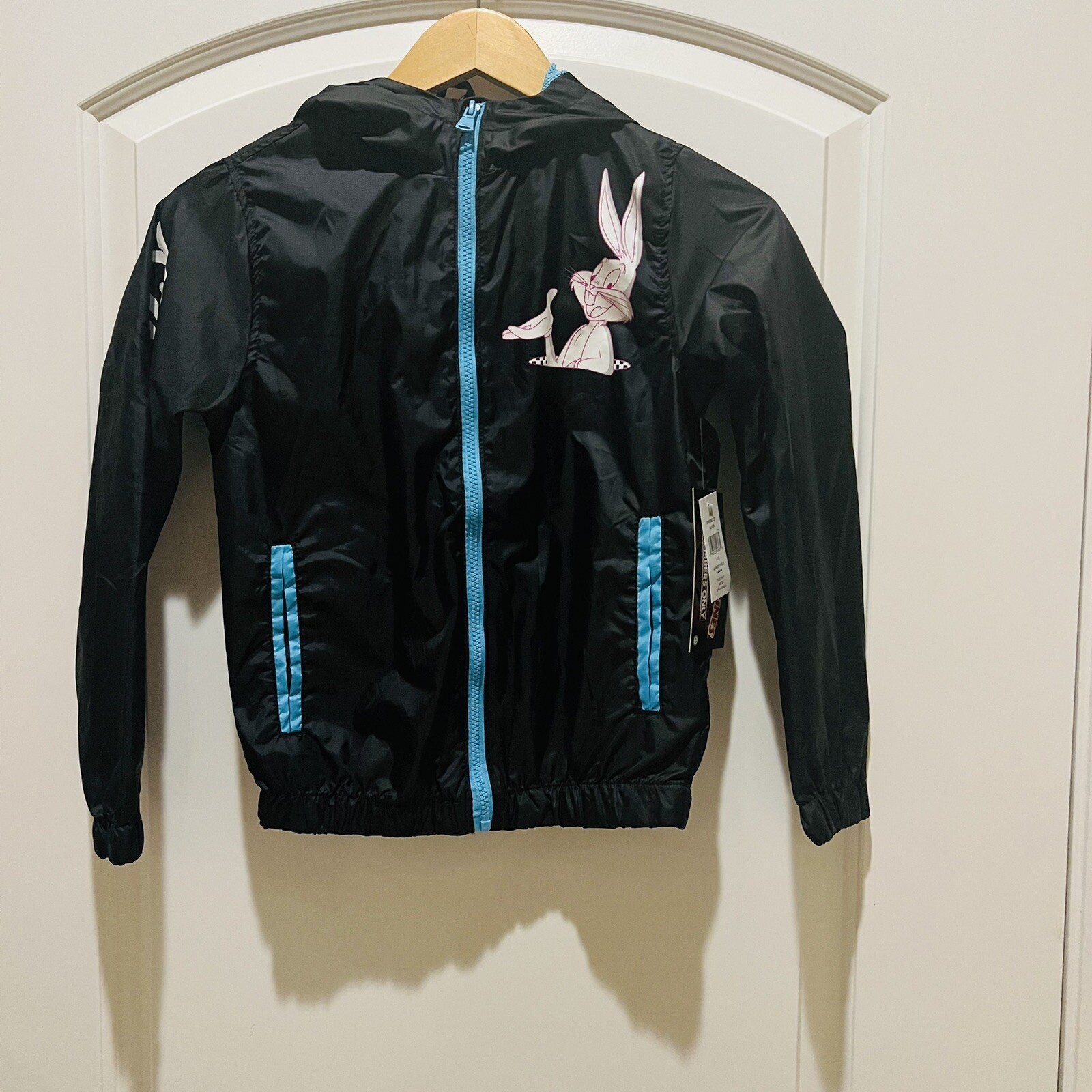 Picture 1 of 19
