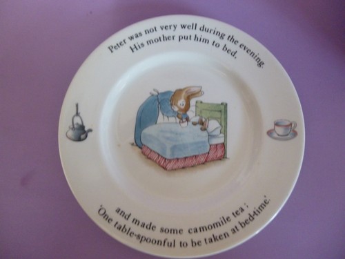Peter Rabbit Wedgwood Porzellan 7" Snackteller und Becher - Bild 6 von 8