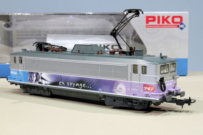 PIKO EXPERT 96513 LOCOMOTIVE ELECTRIQUE BB 8588 EN VOYAGE PIKO EXPERT 96513 LOCOMOTIVE ELECTRIQUE BB 8588 EN VOYAGE