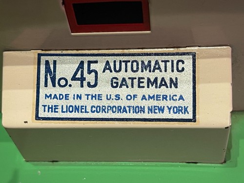 1937 - PREWAR LIONEL #45 AUTOMATIC GATEMAN ~ ALL METAL, TESTED. VERY NICE - Picture 12 of 12