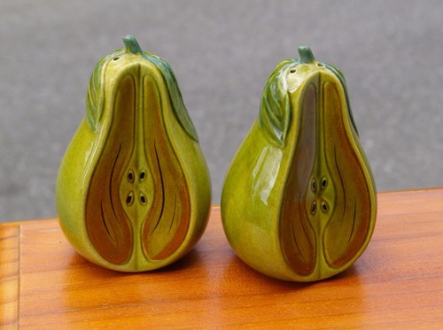 Juego de agitadores de sal y pimienta de frutas peras verdes en rodajas de 4 3/4" de alto con tapones - Imagen 4 de 6