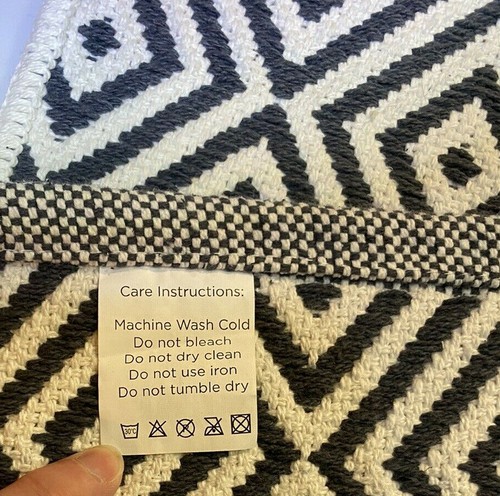 Household Trends Accent Rug ~ Dk Grey and Cream ~ 21" x 34" ~ 100% Cotton ~ NEW - Picture 6 of 7