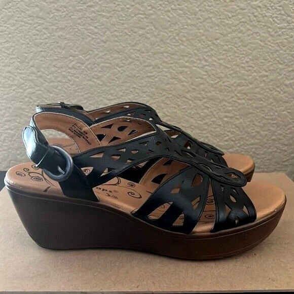 Bear Traps Womens Black Leather Wedge Heel Sandals 6.5 M NWOB
